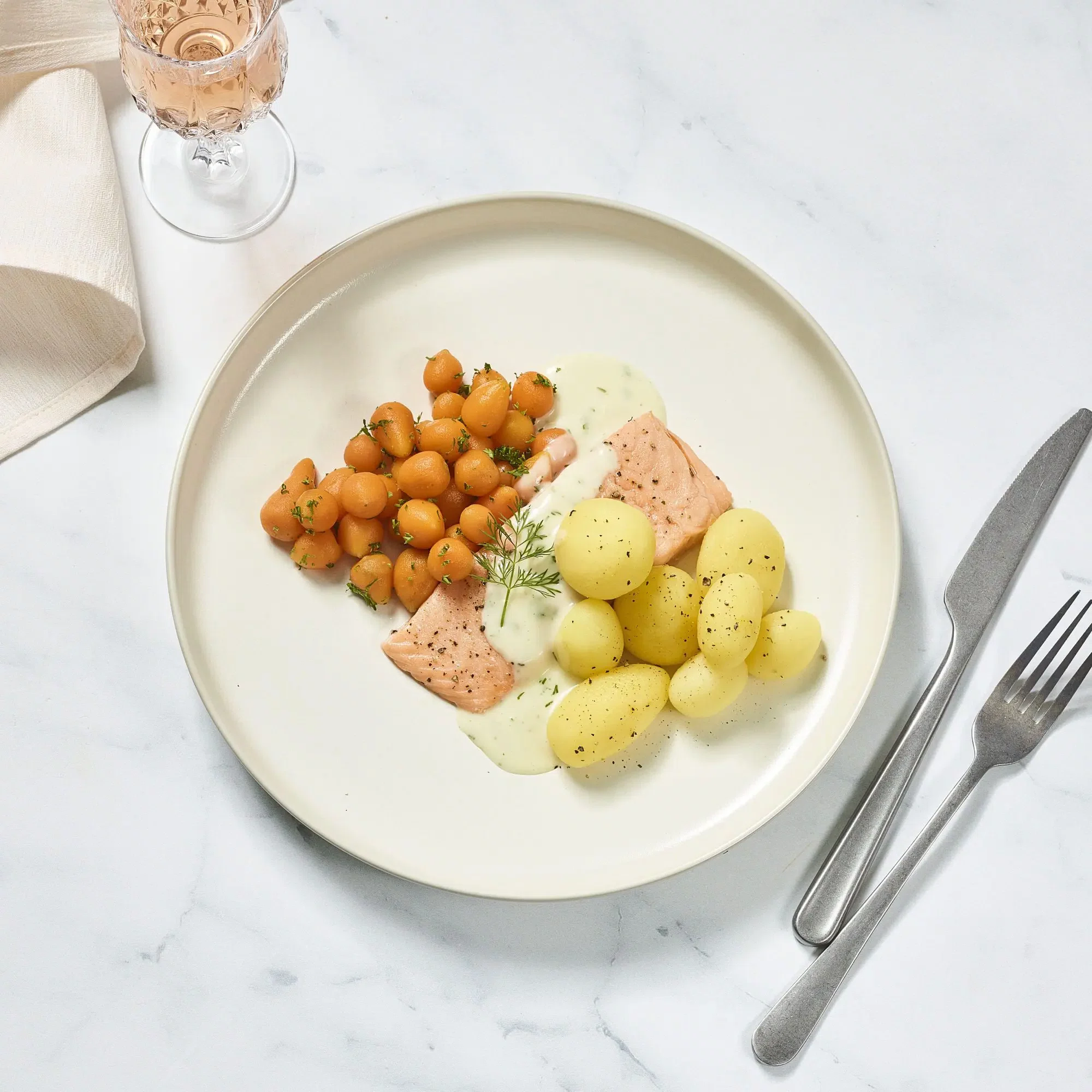 DELI MEAL ZALMFILET DILLESAUS WORTEL + KRIEL