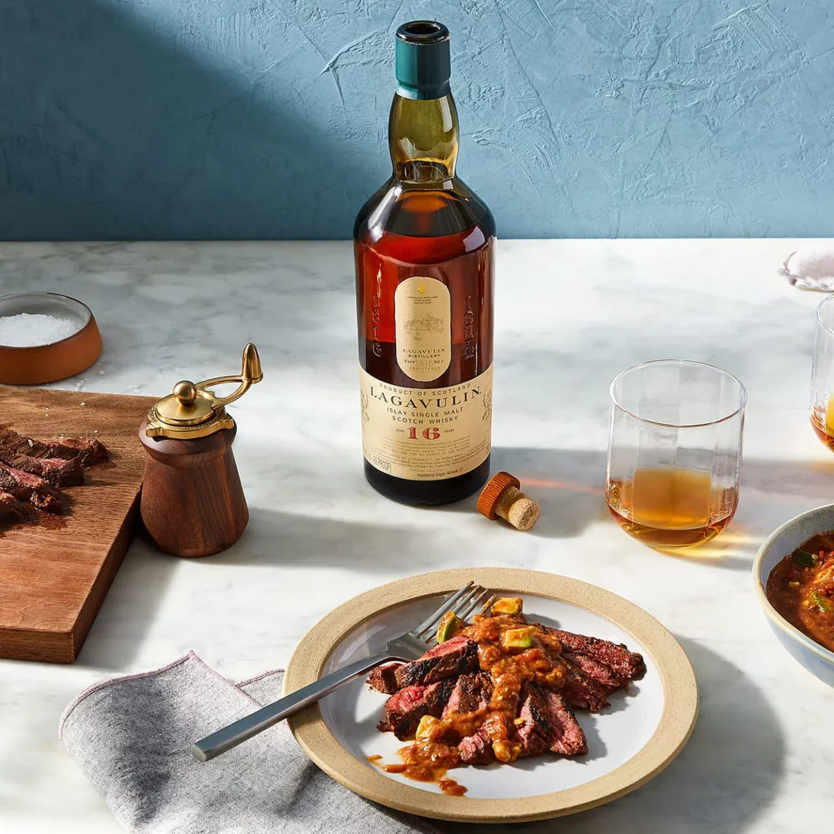 LAGAVULIN 16YO WHISKY